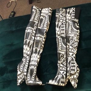 Holiday bad Rhianna Nite Scandal ⚫️⚪️◽️🔲🗯♣️